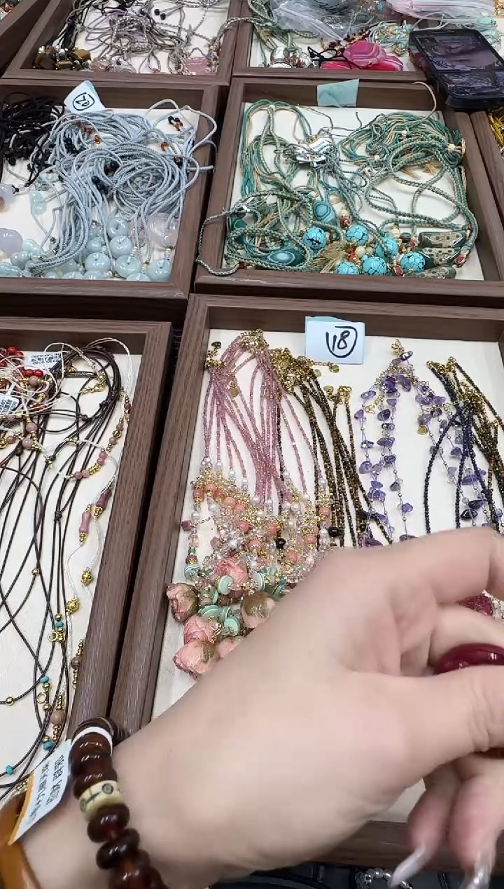 未镶嵌吊坠(赠链)玛瑙/玉髓薄**茶312