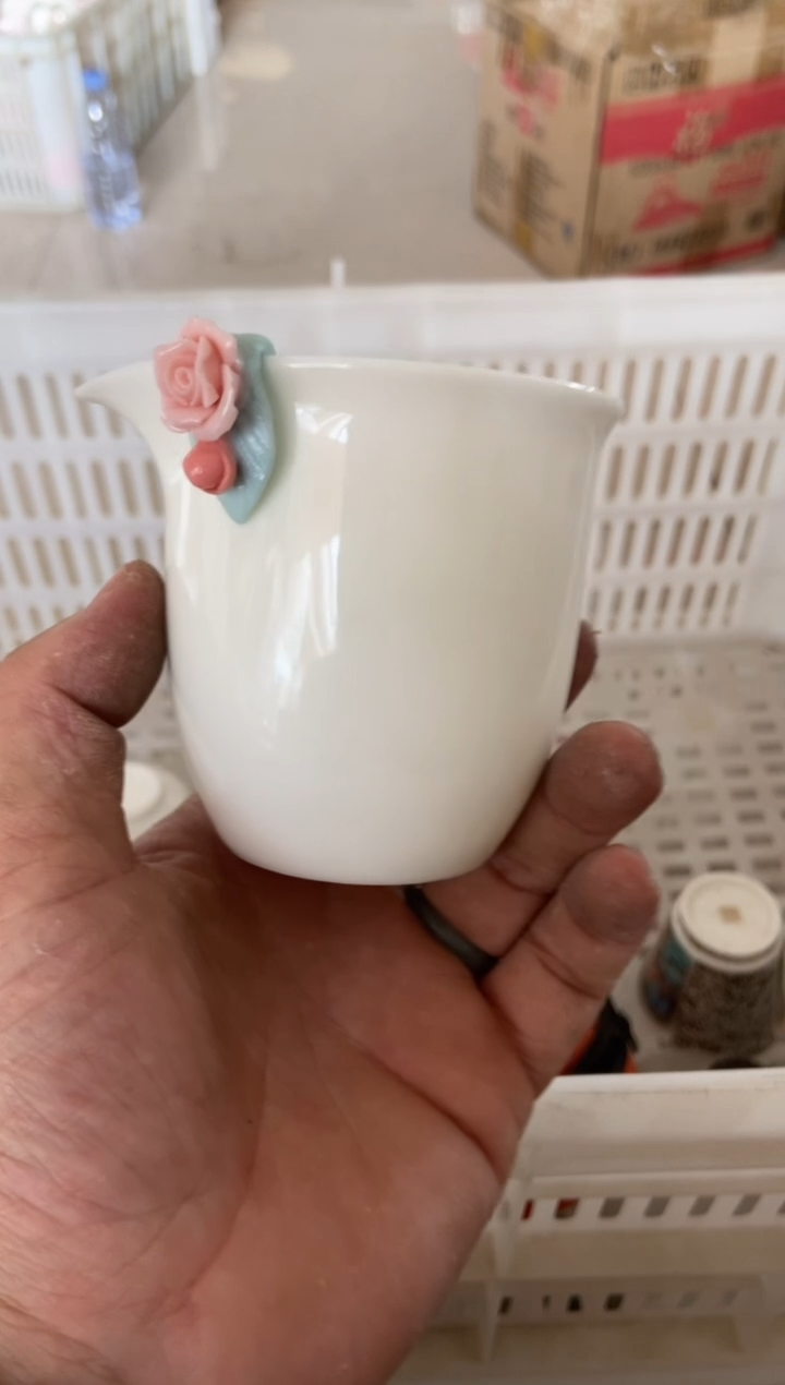 杯无运费险有瑕疵的摄影的产品有使用过的痕迹有点脏介意勿拍