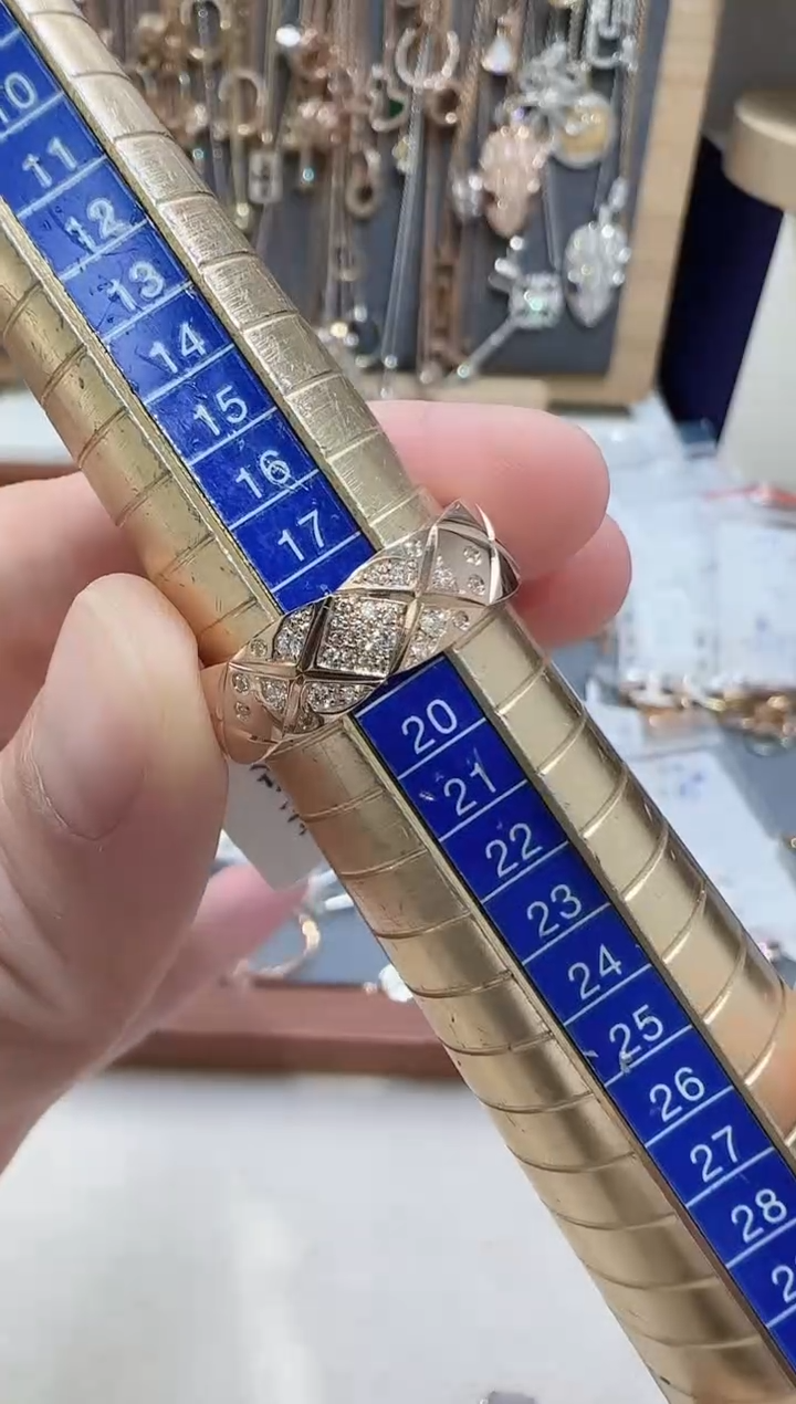 【闪购商品】钻石戒指/指环18K金镶嵌戒指19号