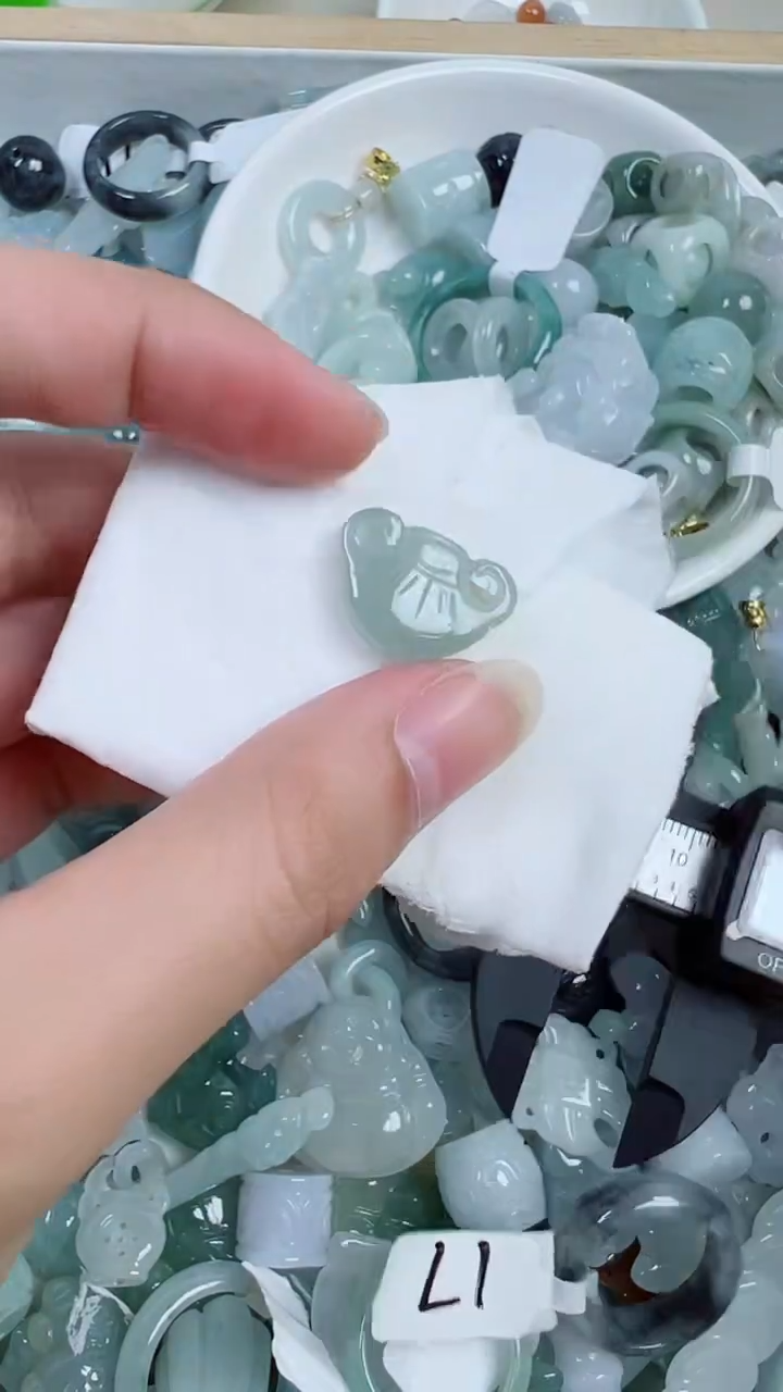 散珠翡翠395号链接，A货翡翠