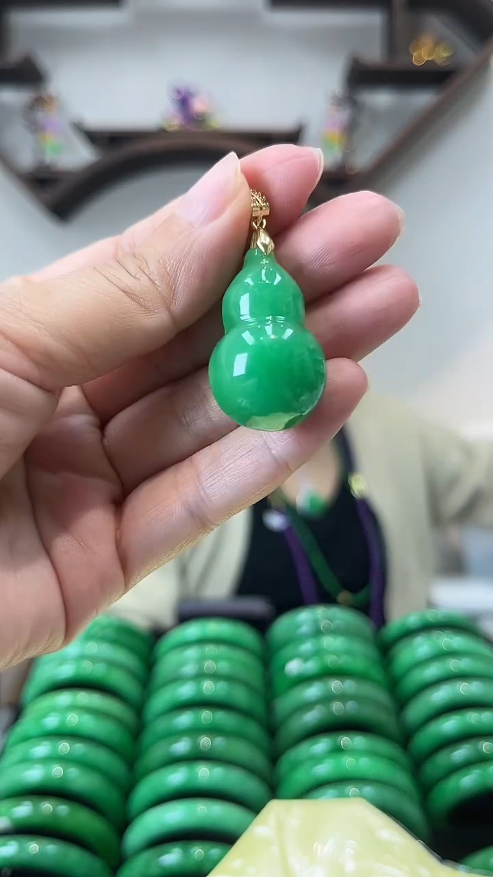 【闪购商品】翡翠颈饰未镶嵌闪24 手工雕刻吊坠