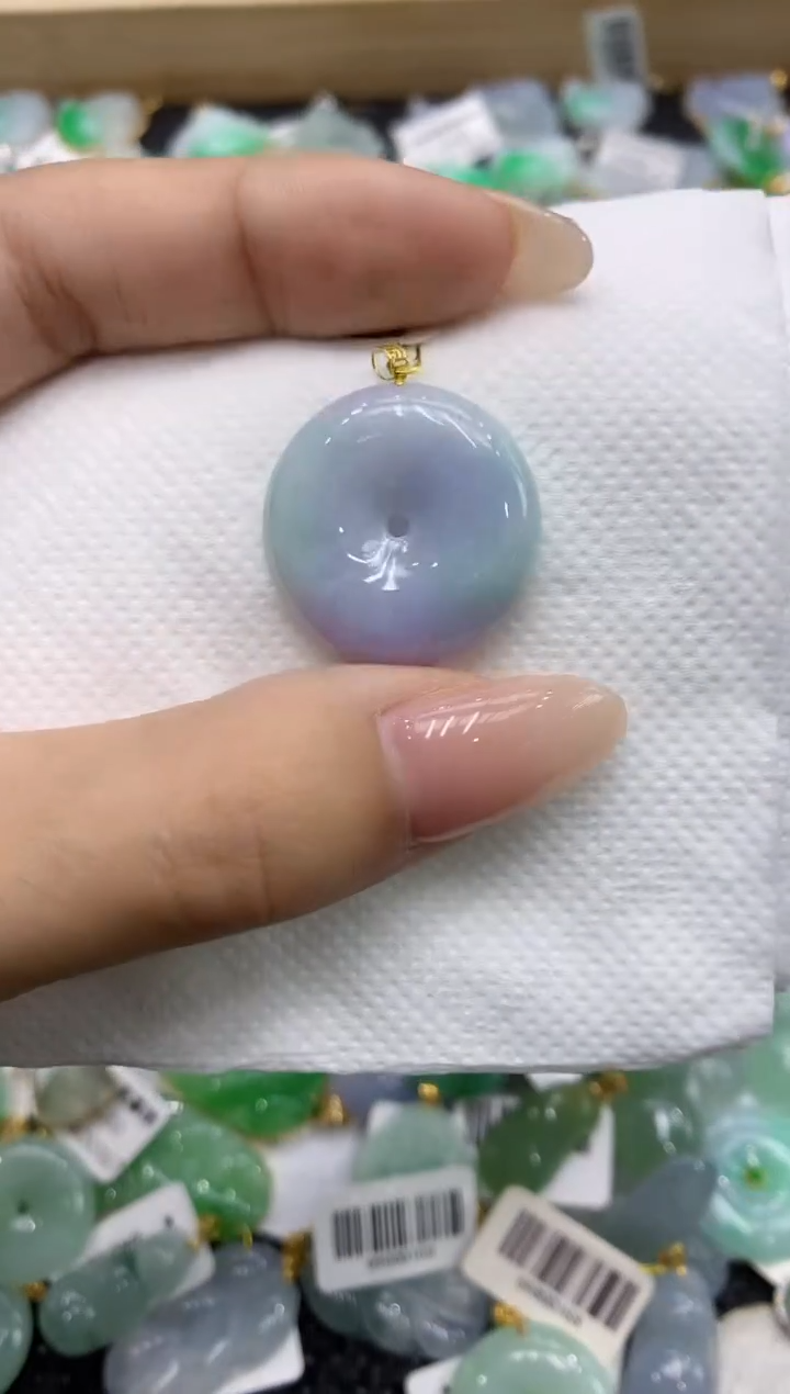 翡翠18K金镶嵌颈饰111111111111