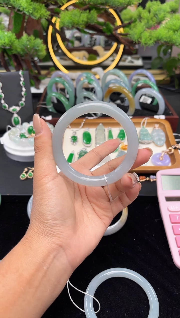 未镶嵌手镯翡翠宝*?手镯