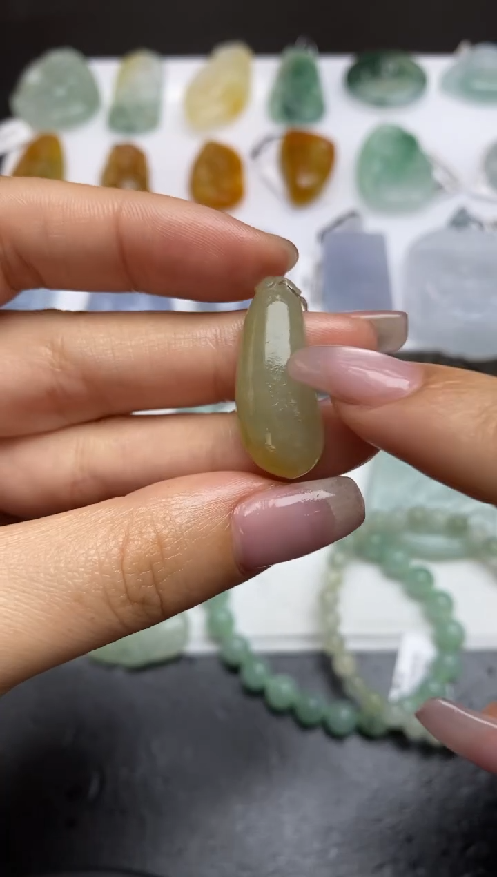 【闪购商品】定制翡翠未镶嵌翡翠毛货~