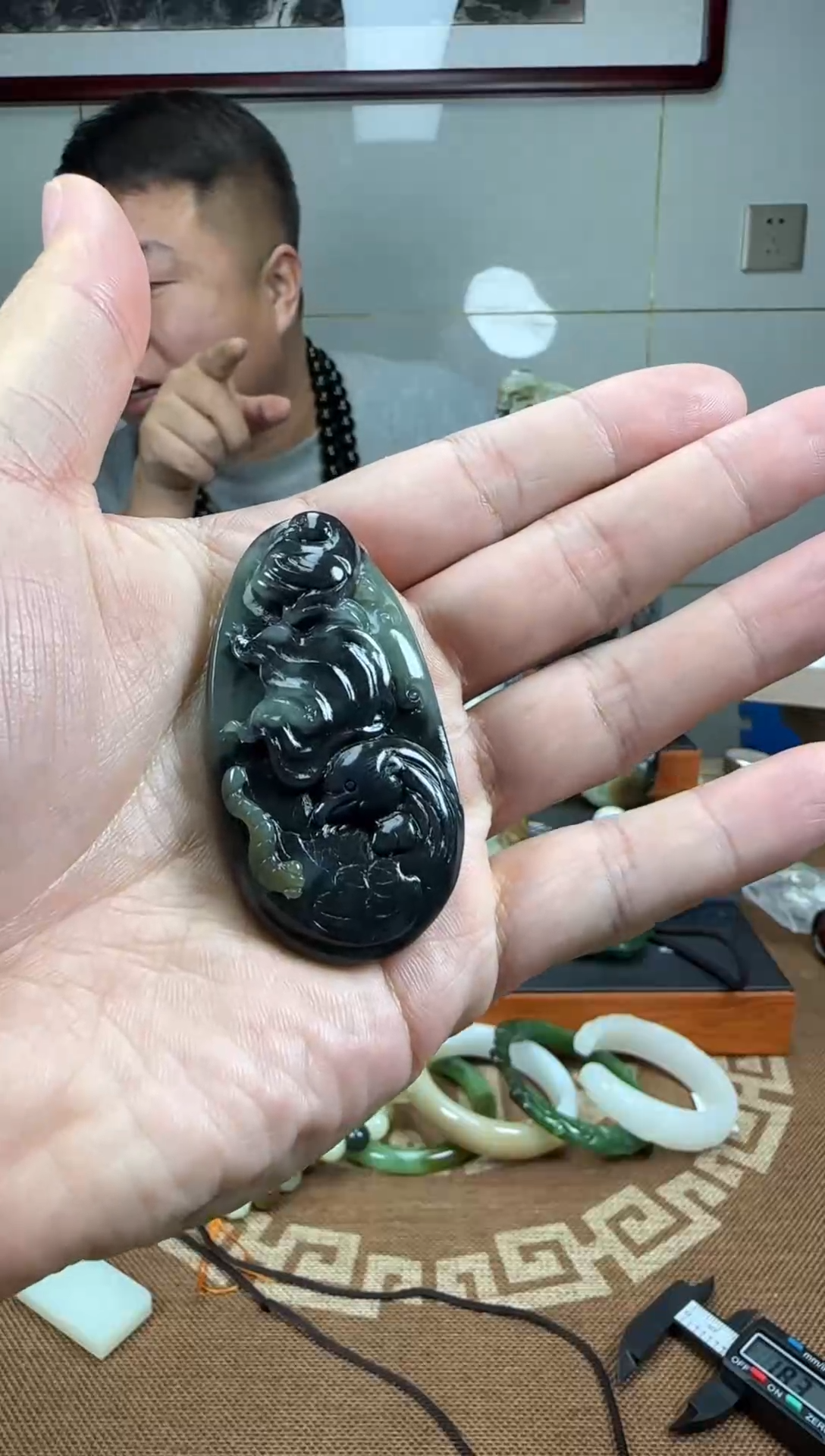 未镶嵌和田玉挂件和田玉冠上加冠