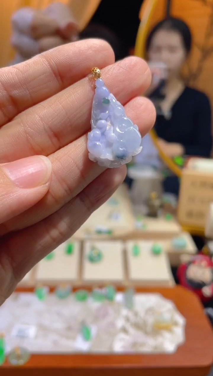 【闪购商品】翡翠颈饰18K金镶嵌假一赔三