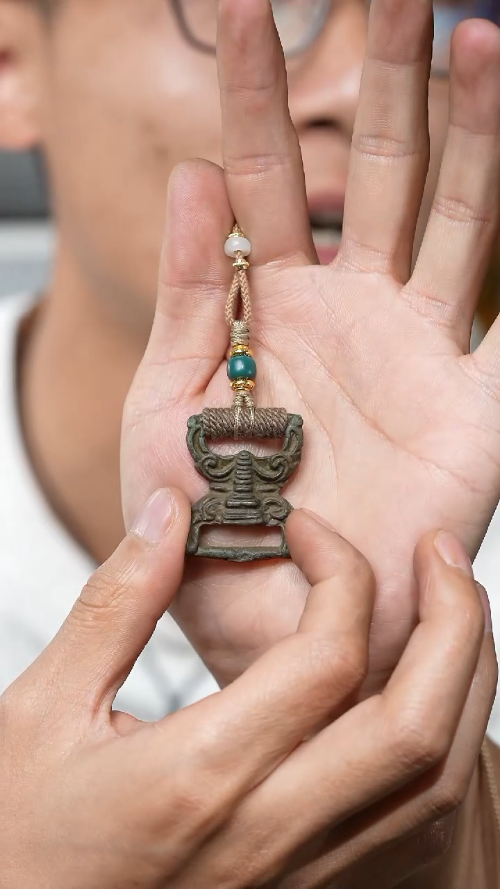 【闪购商品】老扣（多样性发货，发其一）