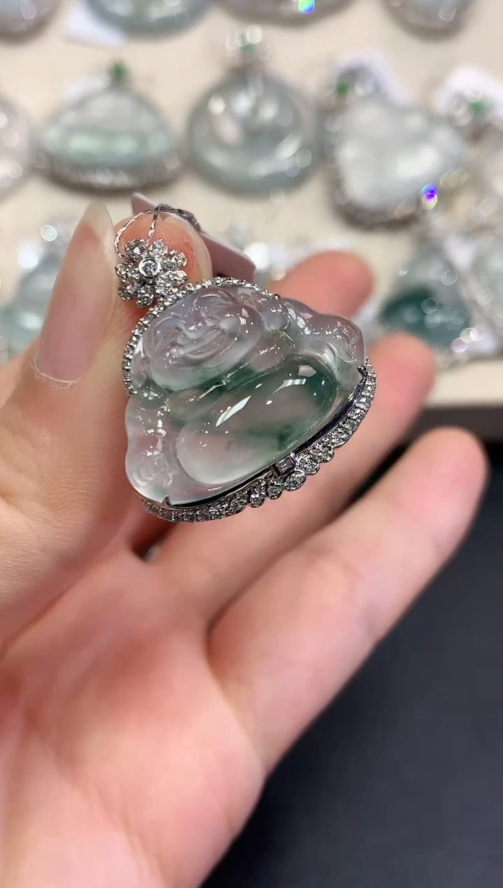 【闪购商品】翡翠颈饰18K金镶嵌C101    