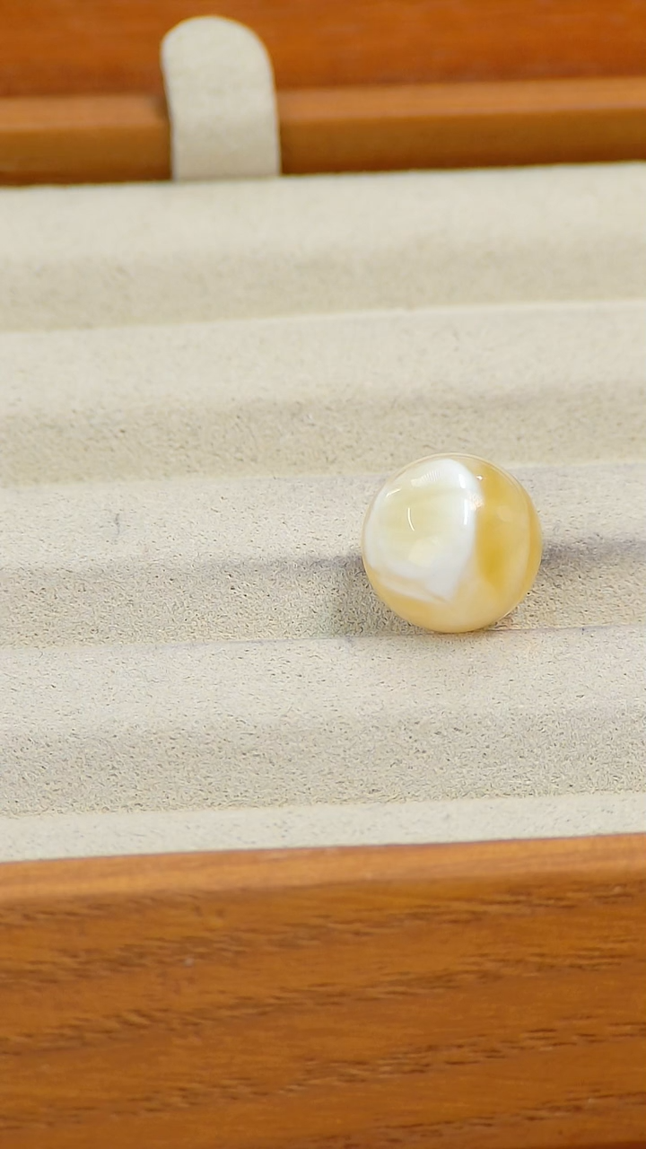 【闪购商品】蜜蜡裸石未镶嵌俄料微瑕12.2MM1.021克