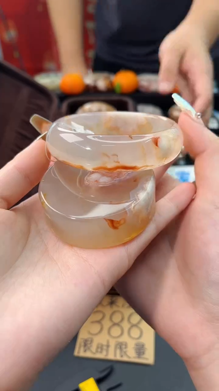 【闪购商品】石英质玉手镯未镶嵌赠送镯心（58圈口）