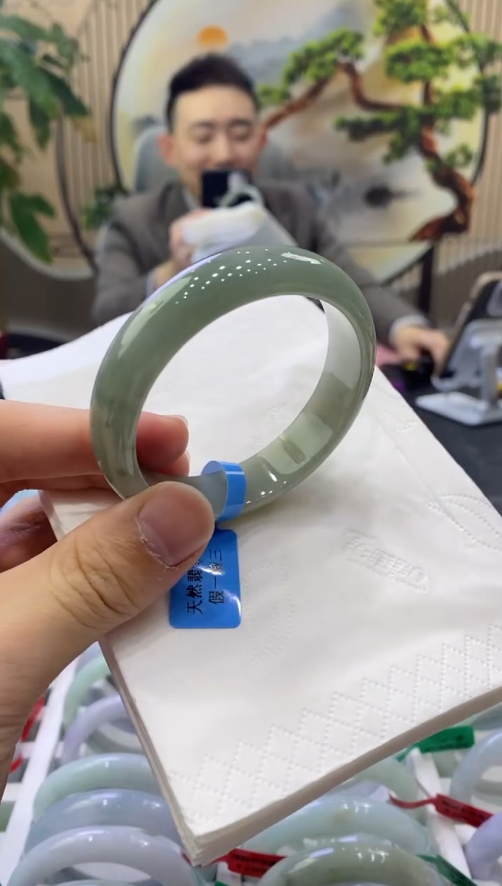 未镶嵌手镯翡翠4310
