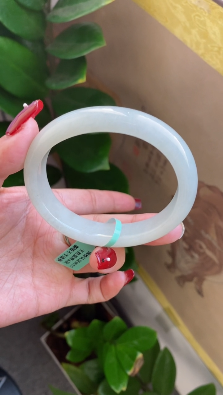 【闪购商品】翡翠手镯未镶嵌（血漏必买 老坑冰胶晴底）贵妃2号