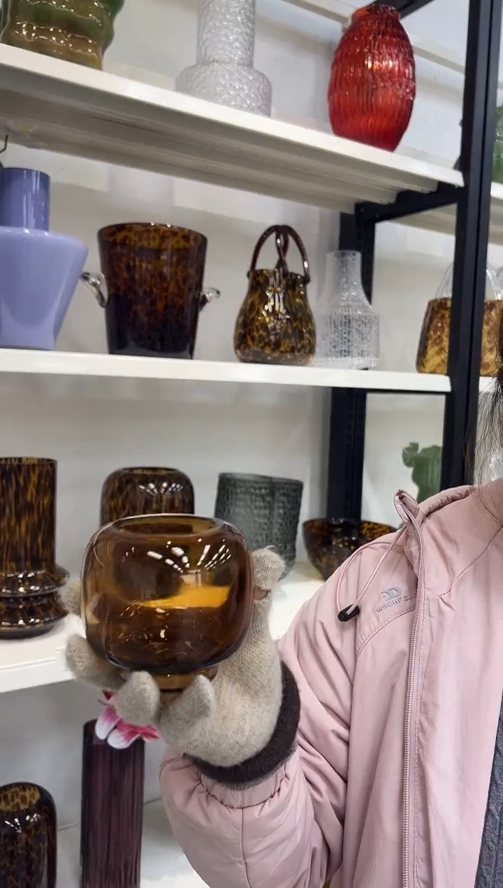 水养鲜花干花插花客厅装饰品一只