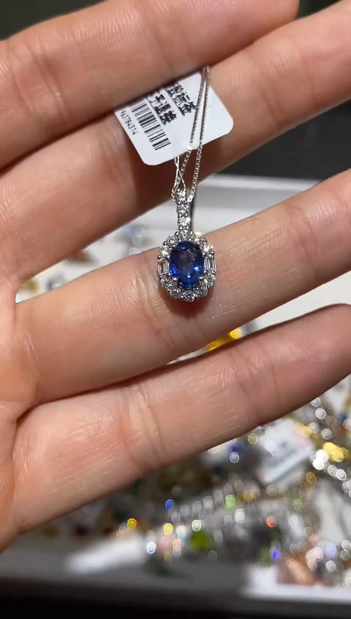 颈饰蓝宝石银S925镶嵌吊坠