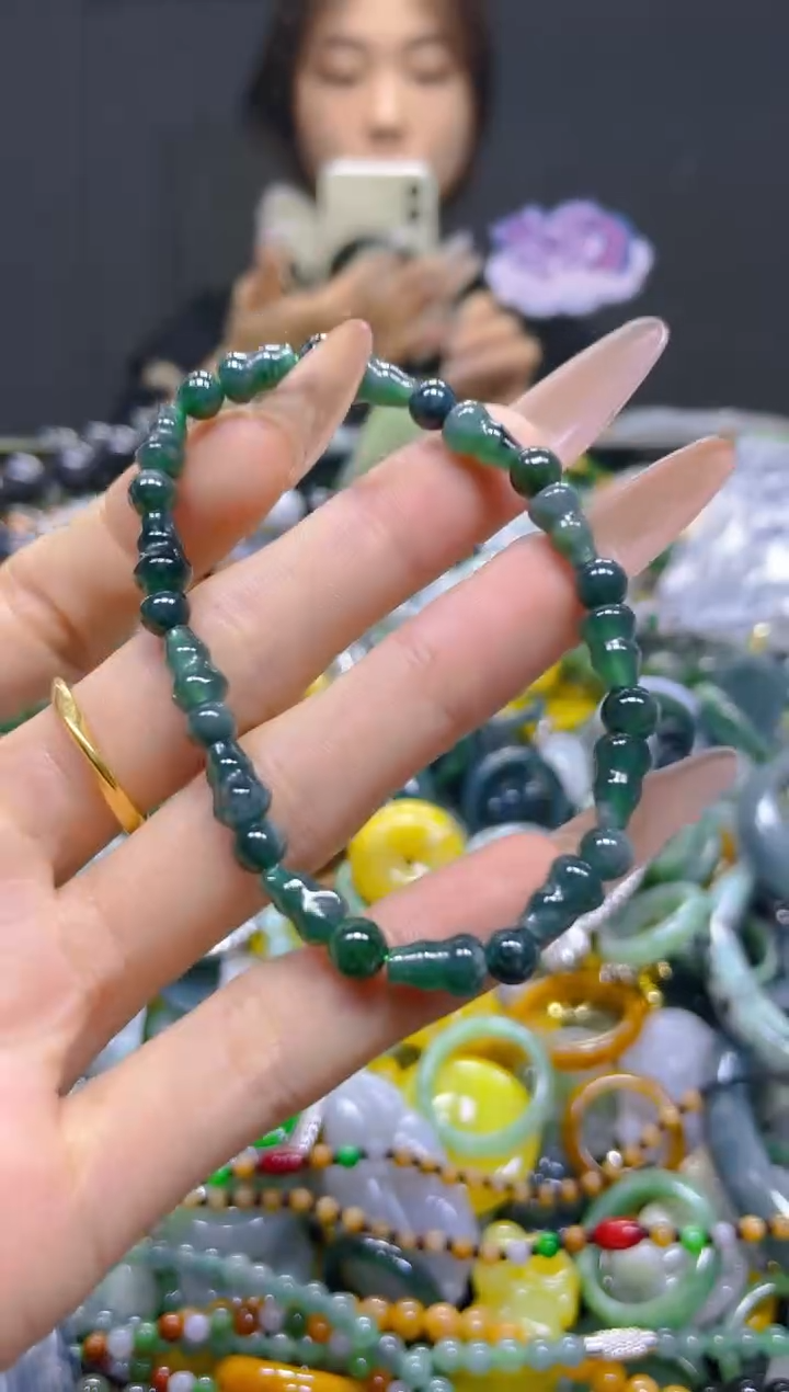 翡翠未镶嵌颈饰5MM/N/翡翠A货，一件也是批发价