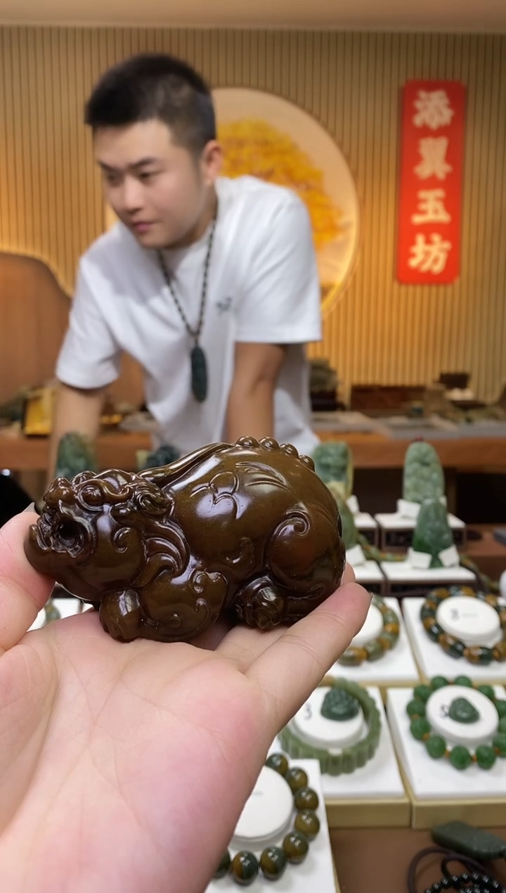 【闪购商品】透闪石质玉手把未镶嵌多样性随机发一