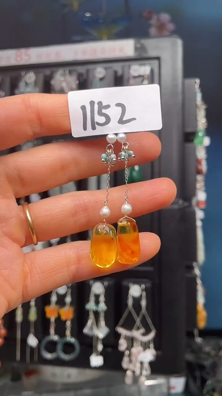蜜蜡未镶嵌耳饰喜欢拍