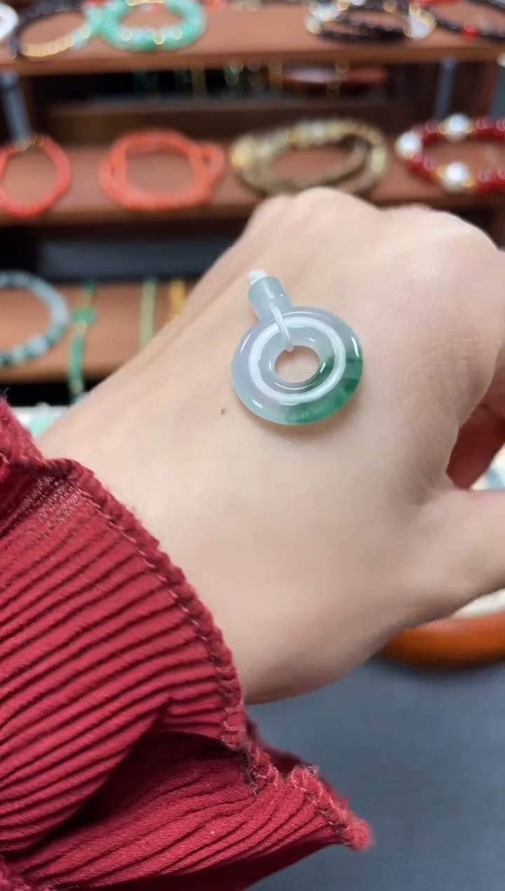 【闪购商品】翡翠吊坠(不含链)18K金镶嵌一个  JK715