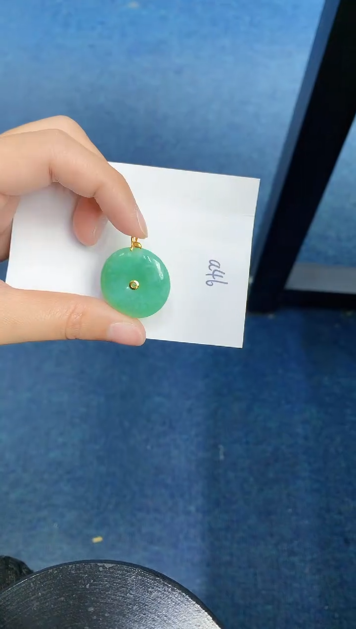 【闪购商品】翡翠颈饰18K金镶嵌000000000