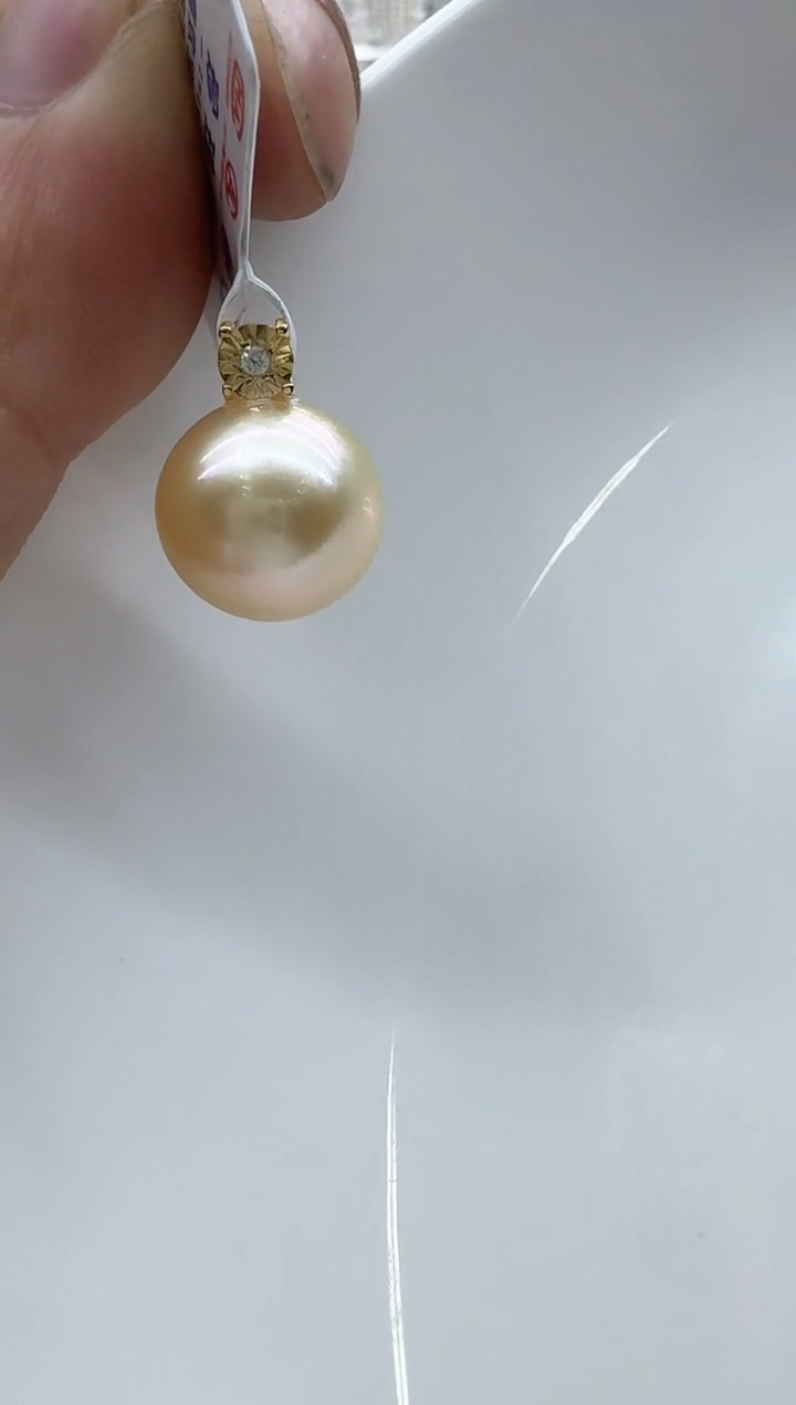 【闪购商品】海水珍珠颈饰18K金镶嵌清货