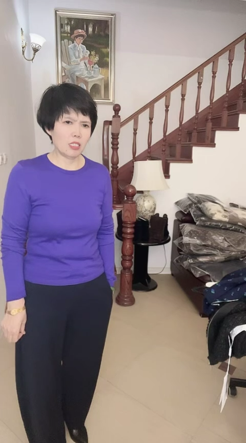 343熊梅梅私人订制衣服一件