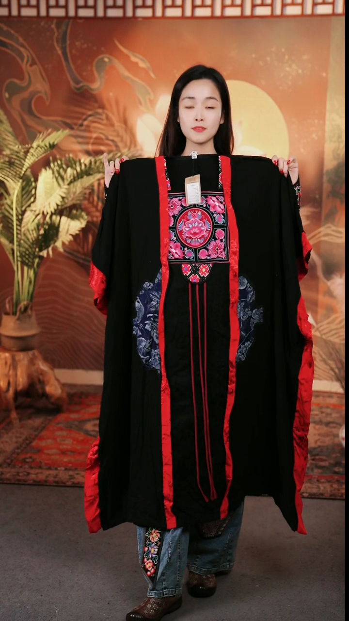 套头款蝶恋款式连衣裙