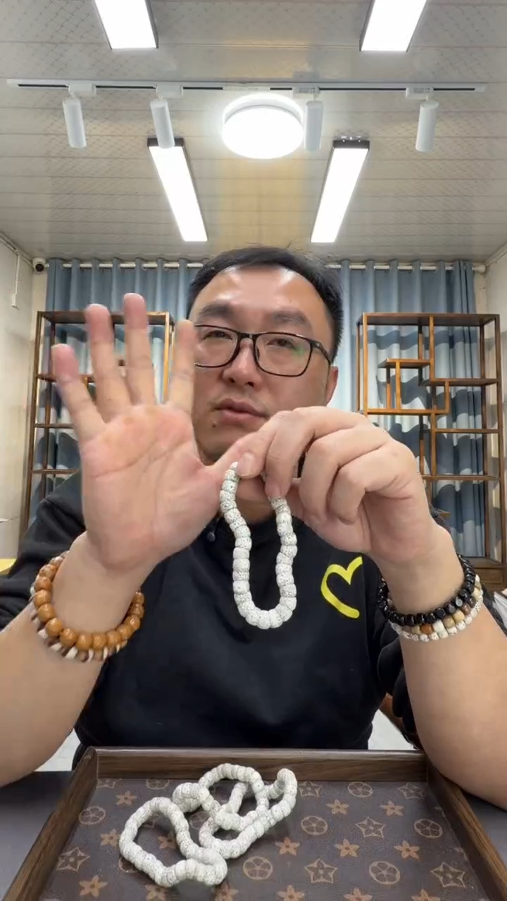 手串星月菩提Y1 实物为准