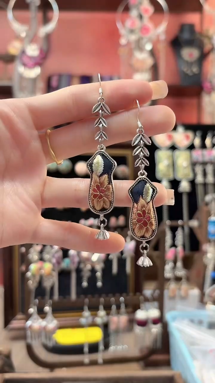 织绣 云织谣民族风精美饰品   204