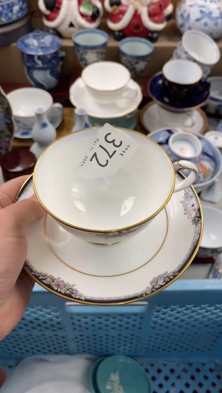 吃*店铺名称 轩轩瓷器 闪购类型 定向 吃贺