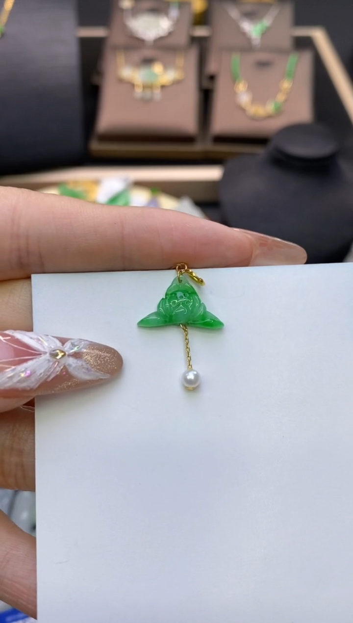 【闪购商品】翡翠颈饰18K金镶嵌净货16290