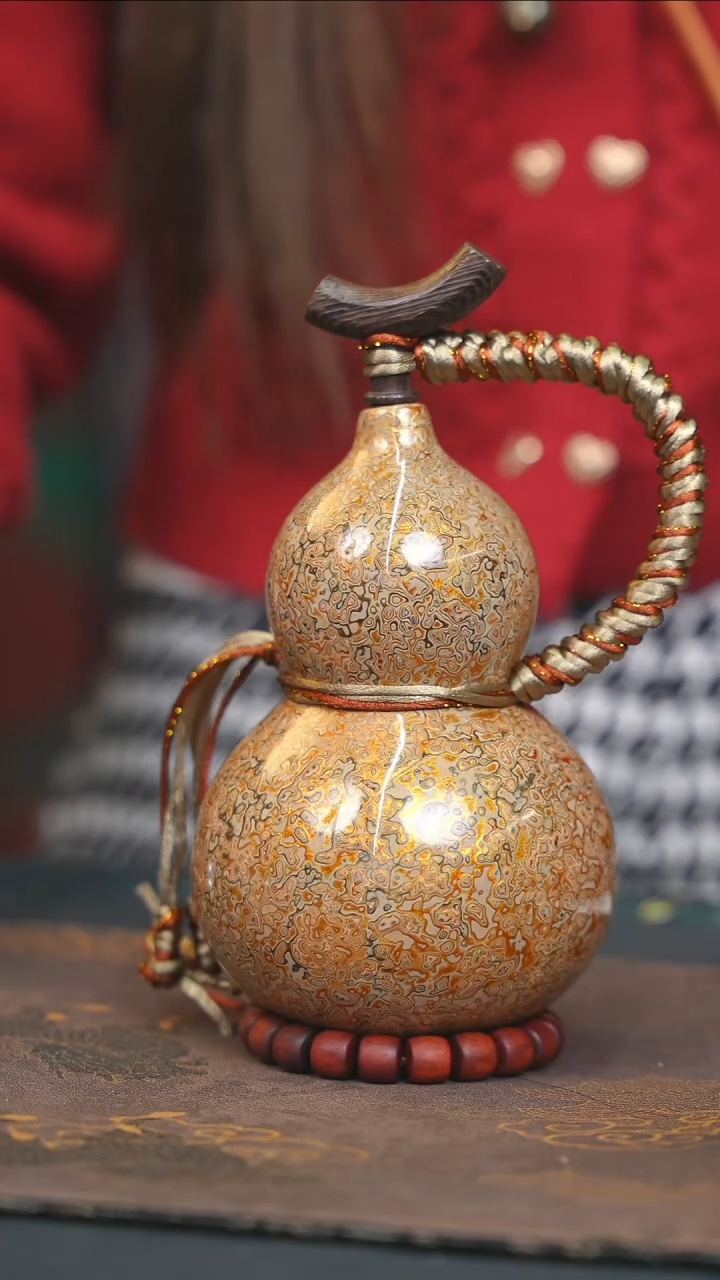 【闪购商品】WF136漆艺酒葫芦不包手串及旋转底座