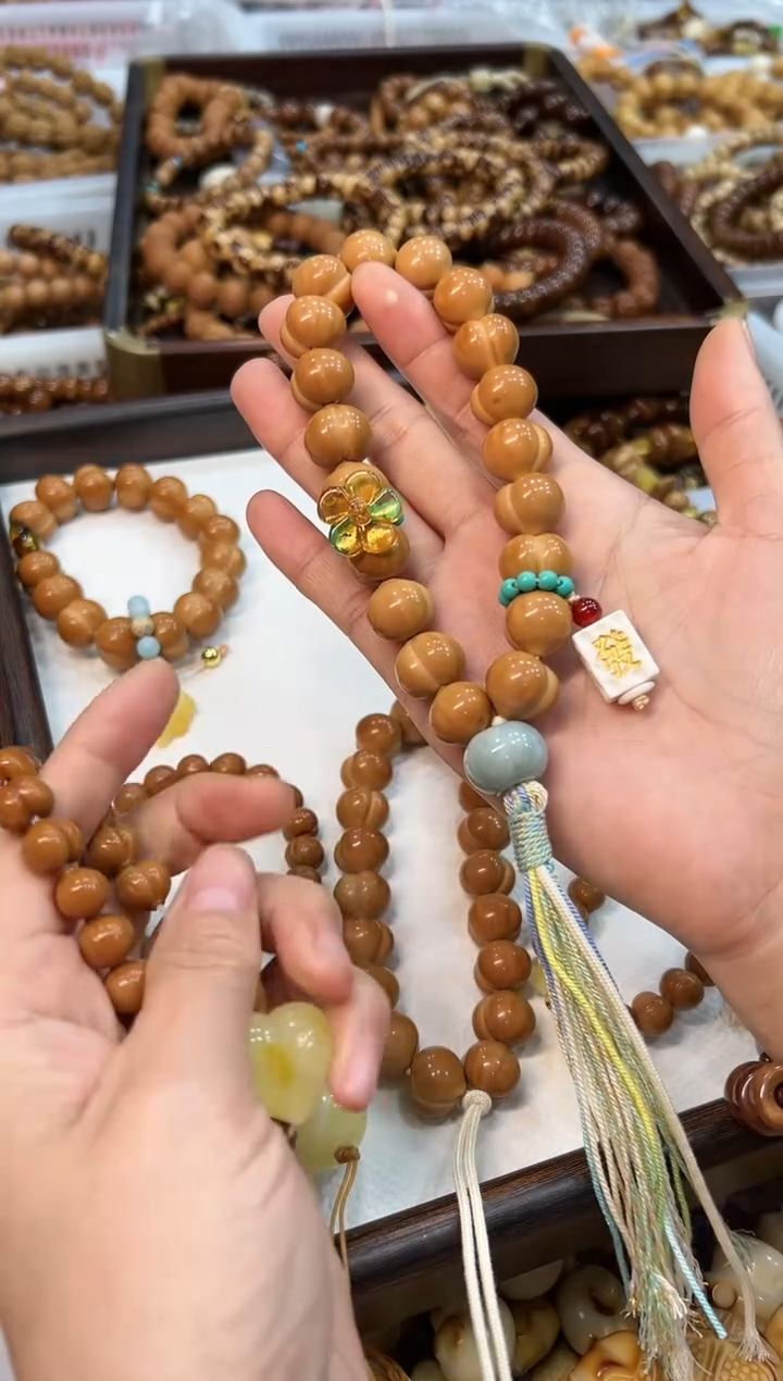 手串猴头核桃卡15mm左右 柯基屁桃 设计款 手持