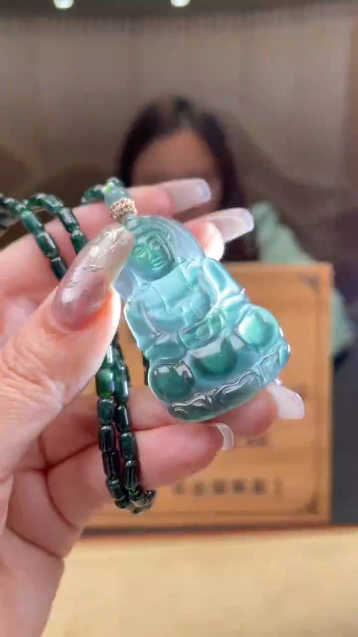 【闪购商品】翡翠颈饰未镶嵌      *103