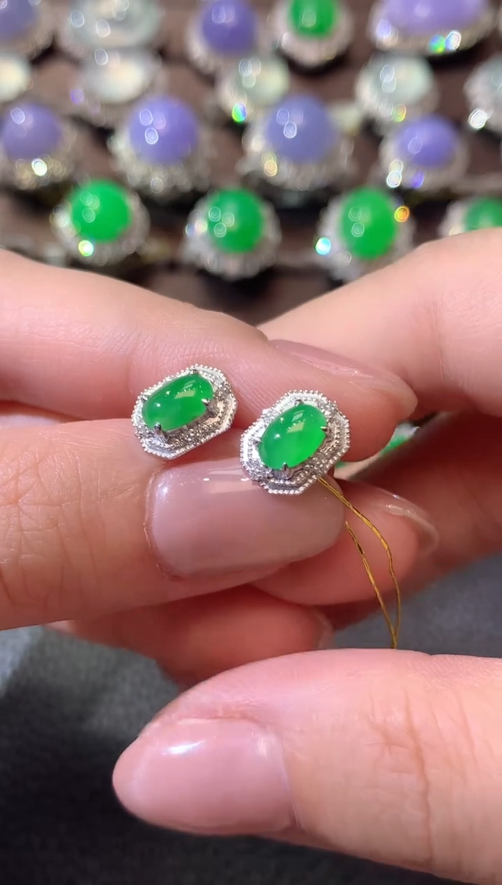 【闪购商品】翡翠耳饰18K金镶嵌A18翡翠