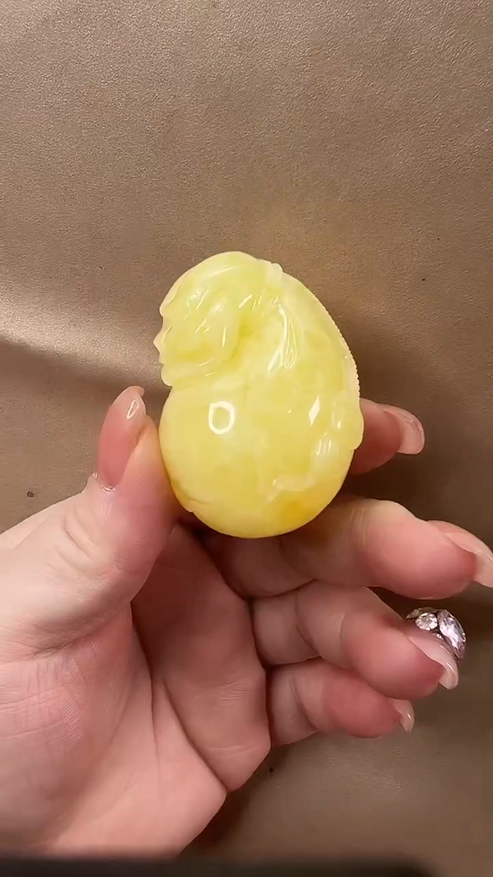 琥珀颈饰未镶嵌吊坠