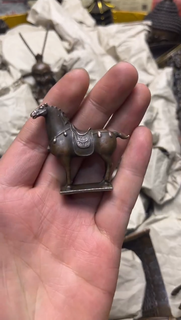 精美铜器，点击下单