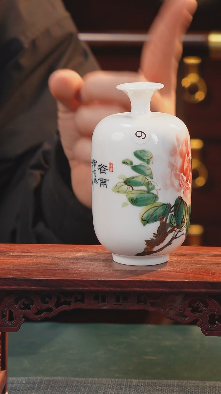 【闪购商品】摆件釉下五彩纯手工手绘原创瓷器