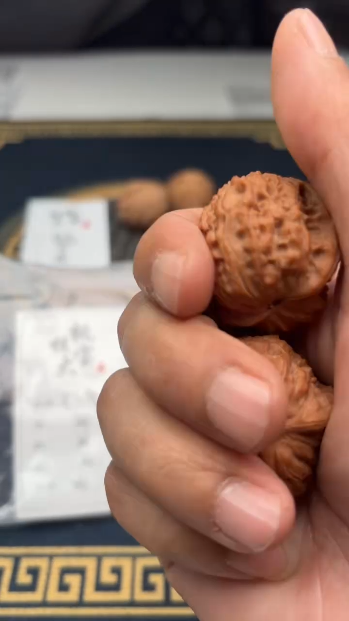 【闪购商品】文玩核桃把件京西金蝉38尺