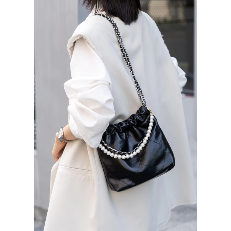 【南沙瑞熙】KLL-8008-黑色-轻奢小众设计感时尚百搭女士包