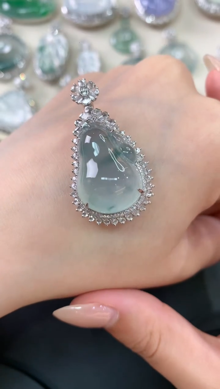 【闪购商品】翡翠吊坠(不含链)18K金镶嵌A613|29800