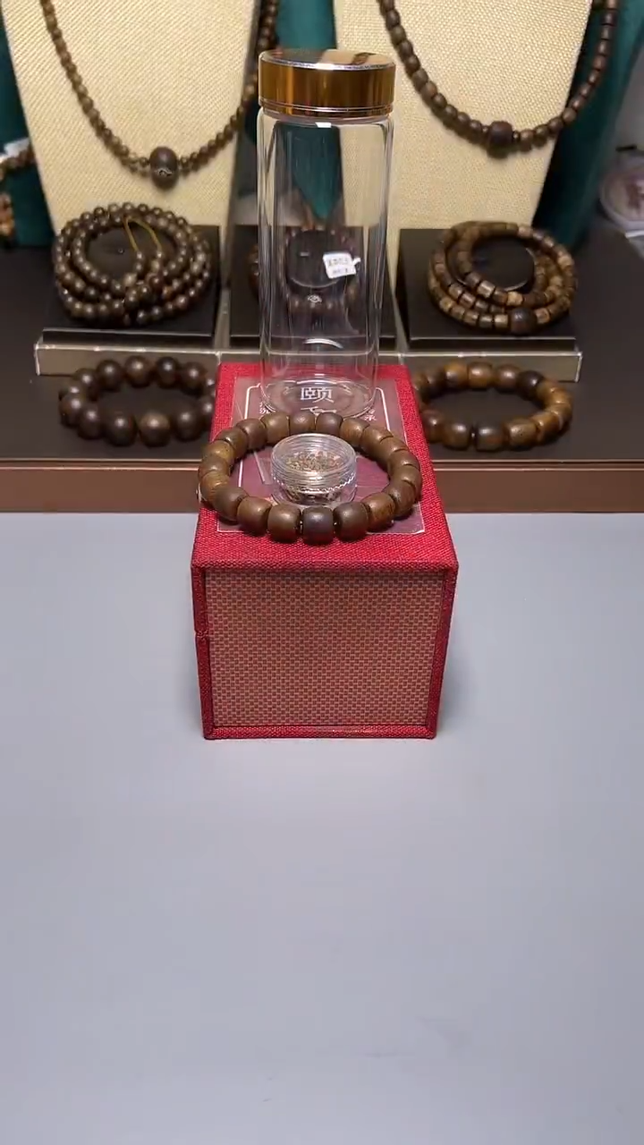 沉香芽庄白棋桶珠1.0单圈