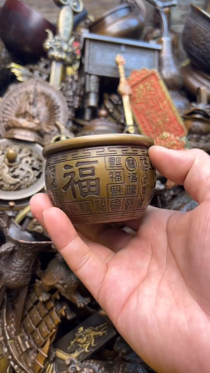 精美铜器，点击下单