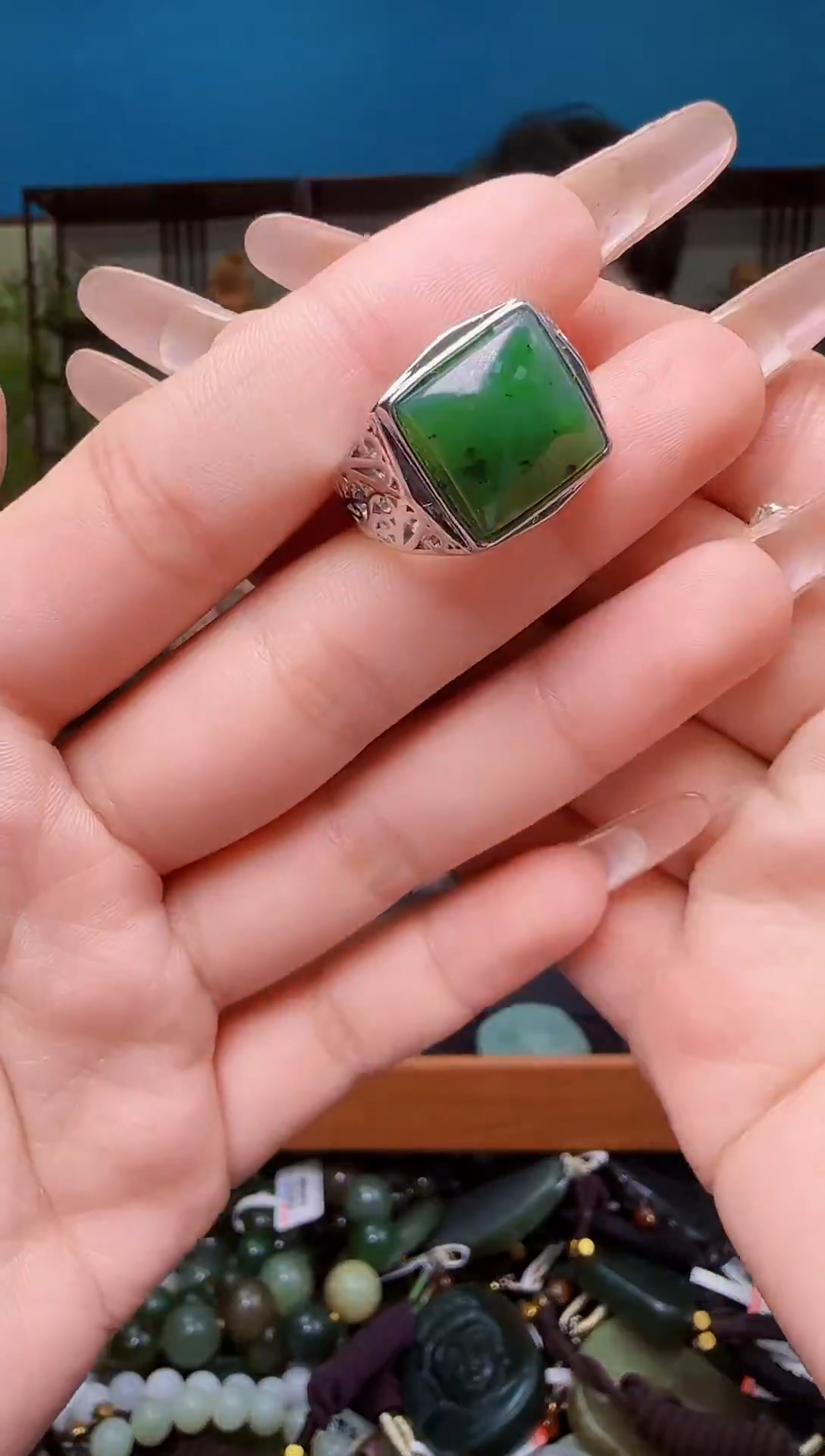 颈饰未镶嵌和田玉1