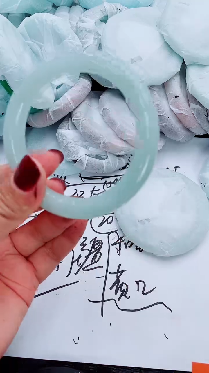 【闪购商品】石英质玉手镯未镶嵌S117-59-60