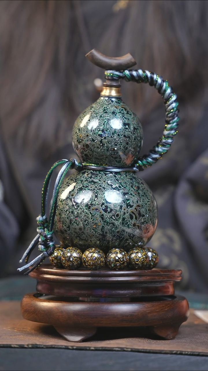 【闪购商品】YK170漆艺酒葫芦不包手串及旋转底座