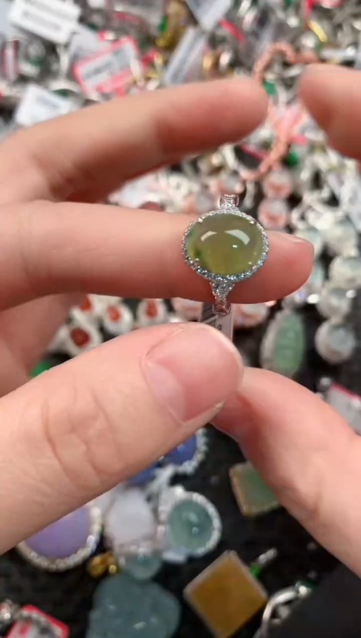 银S925镶嵌戒指翡翠333         2