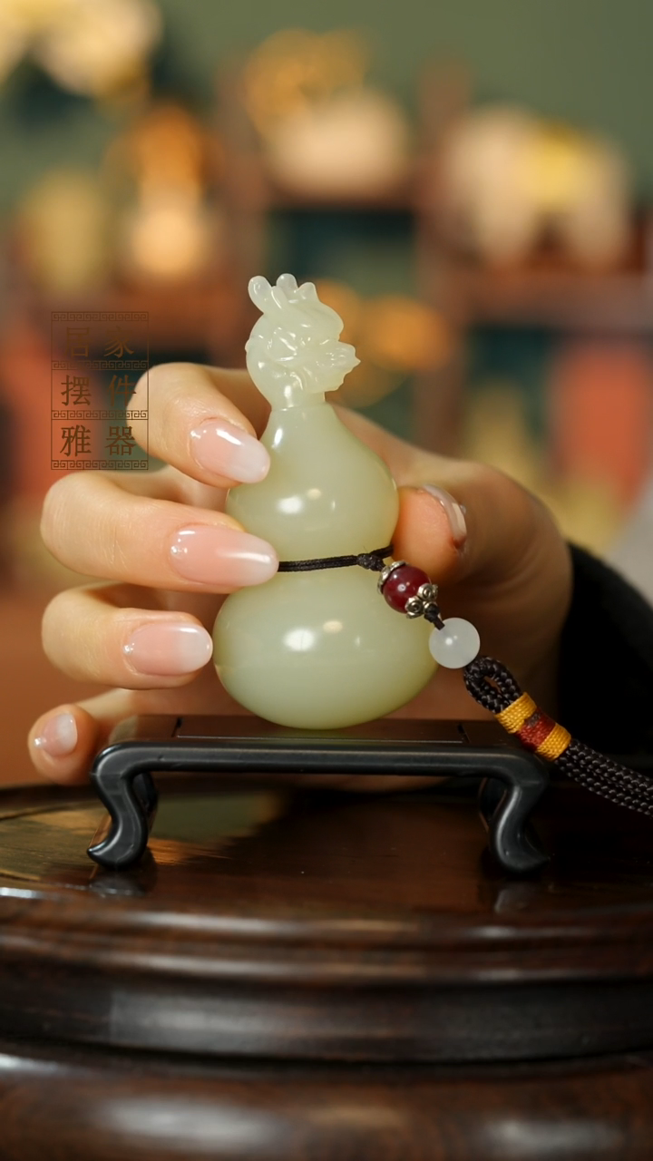 玉《龙头葫芦》摆件