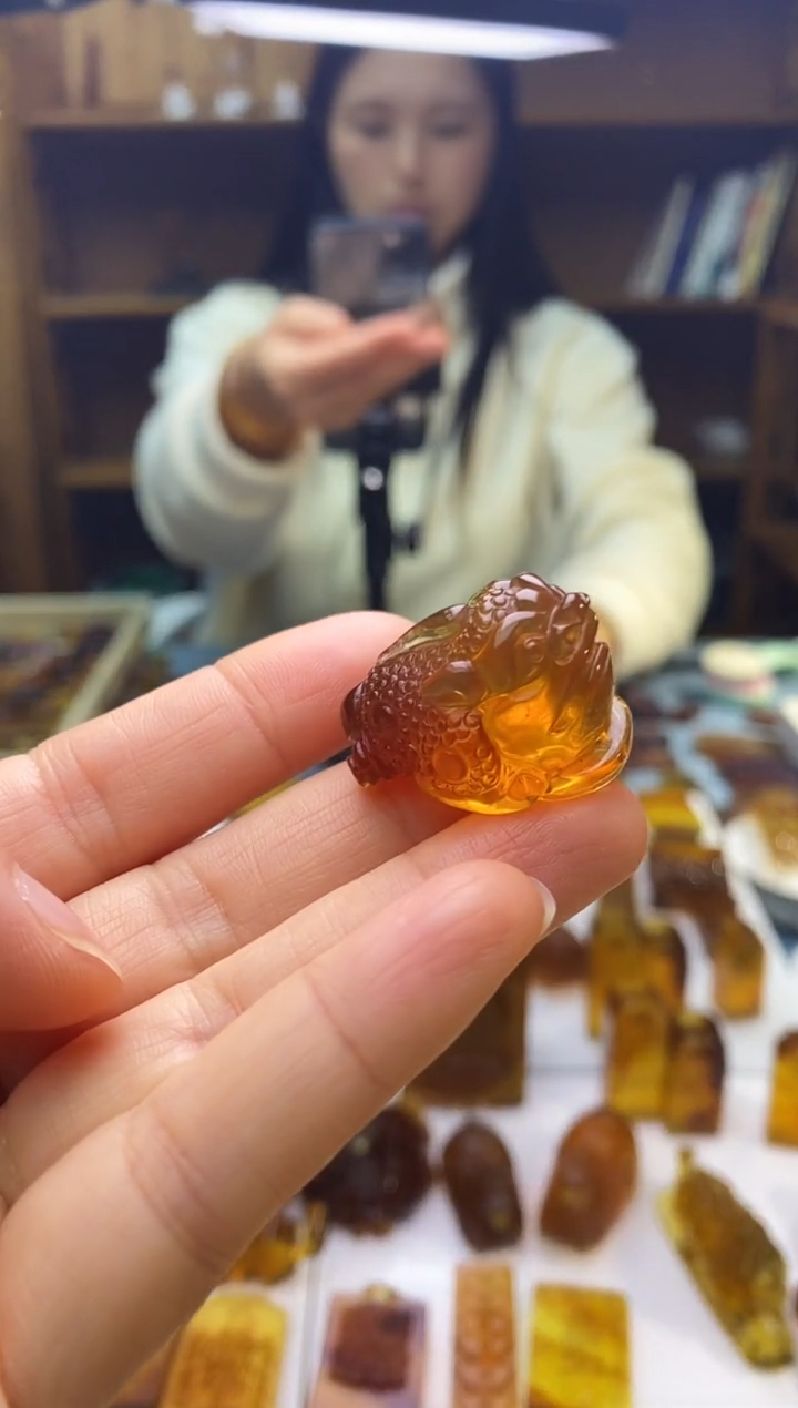 琥珀颈饰未镶嵌SN80-28（金蟾）