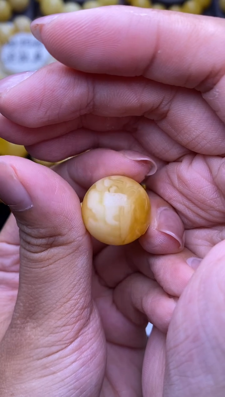 裸石琥珀未镶嵌 大小姐珠宝83