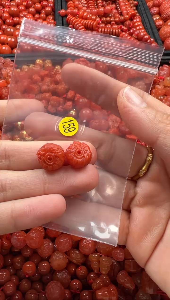 【闪购商品】南红玛瑙颈饰未镶嵌1